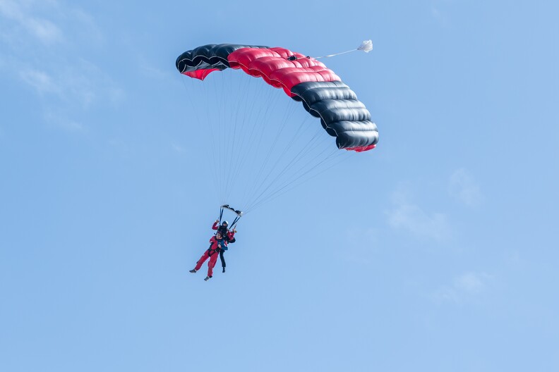 Dean Krutz Skydiving - 021.jpg